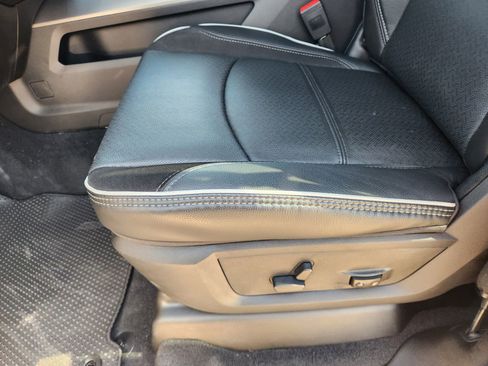 New 2026 RAM 2500 Laramie w/ Sport Appearance Package AWD/4WD image 20