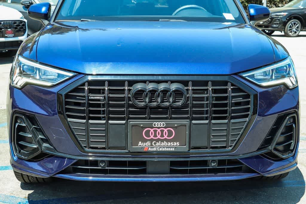 Used 2023 Audi Q3 2.0T Premium w/ Black Optic Sport Package AWD/4WD image 7