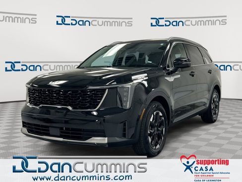 Used 2024 Kia Sorento S FWD image 1