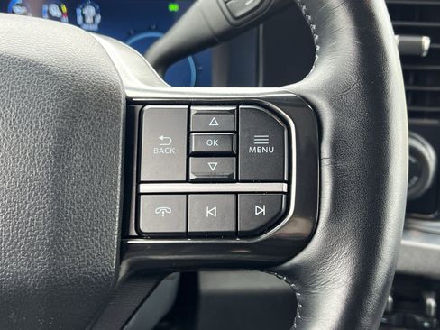 Used 2025 Ford F350 Platinum image 27