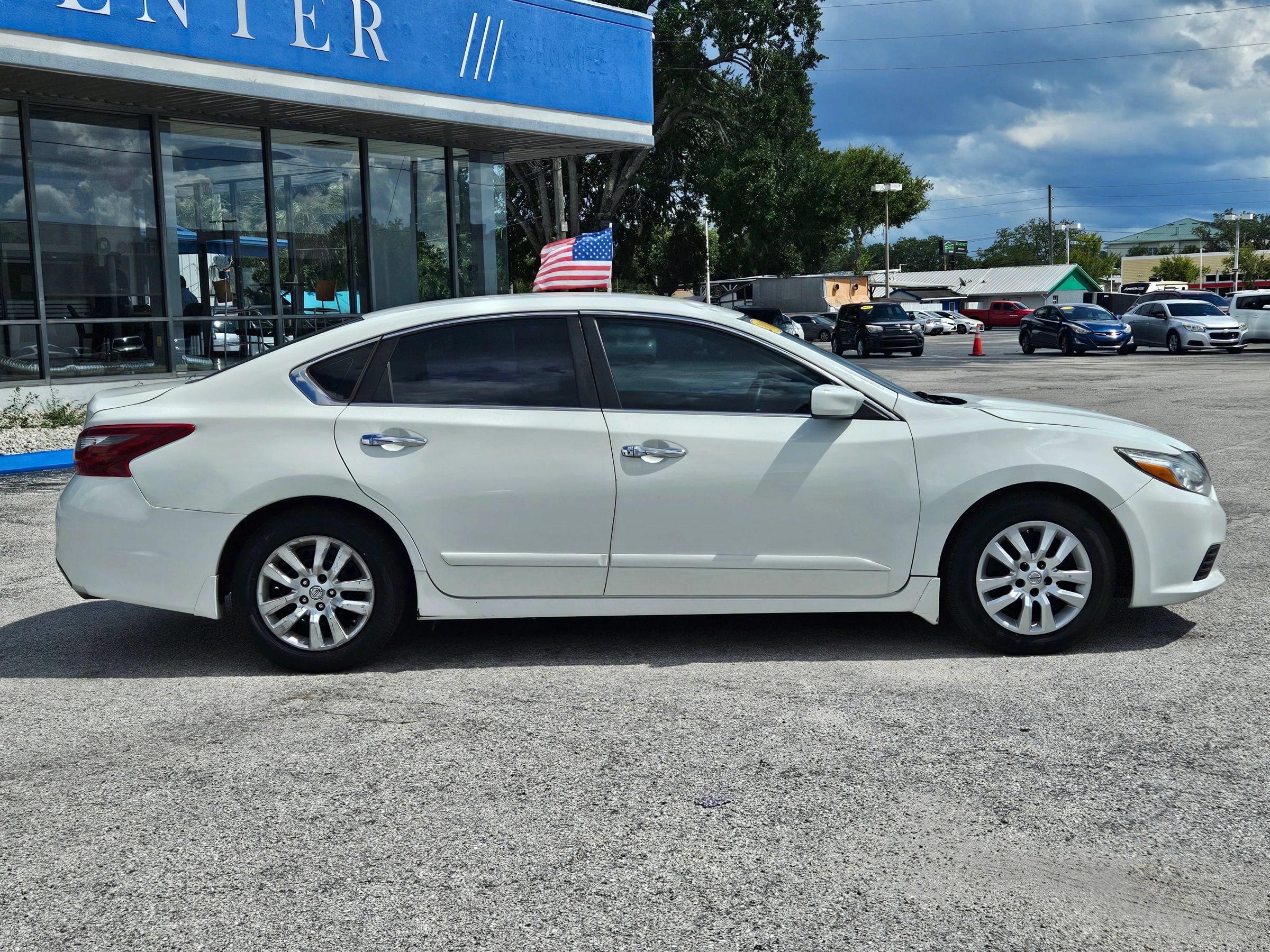 Used 2018 Nissan Altima 2.5 S w/ S Convenience Package FWD image 9