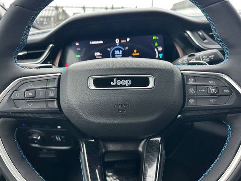 Used 2023 Jeep Grand Cherokee Trailhawk w/ Advanced Protech Group II image 23