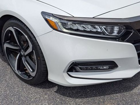Used 2020 Honda Accord Sport image 2