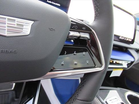 New 2026 Cadillac Optiq Luxury 1 RWD image 19