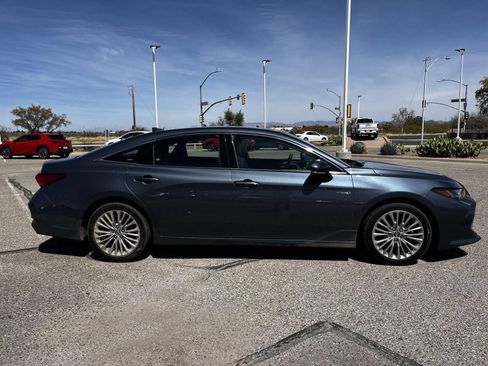 Used 2020 Toyota Avalon Limited w/ Advanced Safety Package image 6