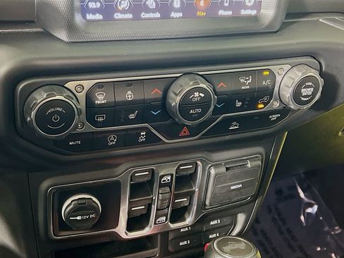 Used 2023 Jeep Wrangler Unlimited Sport AWD/4WD image 16