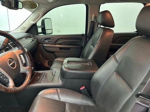 Used 2014 GMC Sierra 3500 Denali image 25