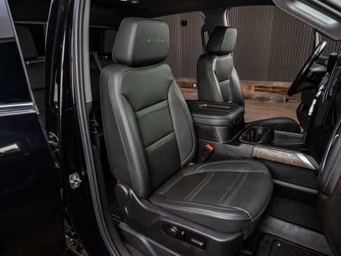 Used 2021 GMC Sierra 2500 Denali w/ Denali Black Diamond Edition image 28