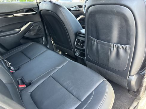Certified 2025 Kia Seltos EX FWD image 11