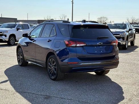 Used 2023 Chevrolet Equinox RS FWD image 5