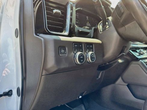 Used 2024 GMC Sierra 2500 Denali w/ Denali Reserve Package AWD/4WD image 16