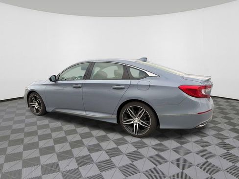 Used 2022 Honda Accord Touring image 5