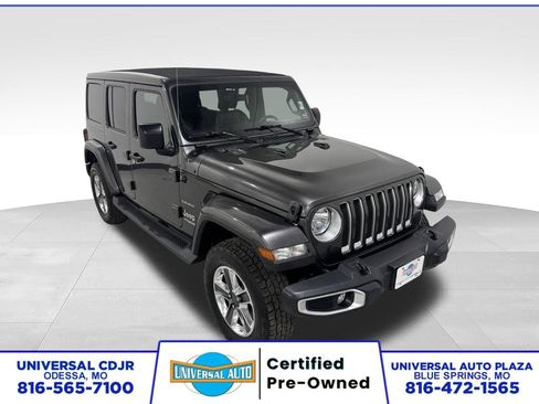 Used 2019 Jeep Wrangler Unlimited Sahara w/ Uconnect 4C Nav & Sound Group AWD/4WD image 1