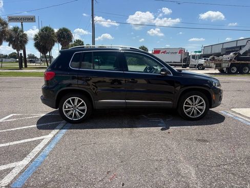 Used 2014 Volkswagen Tiguan SEL FWD image 2