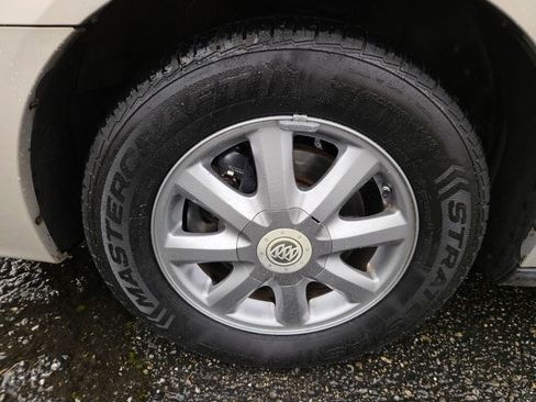 Used 2008 Buick LaCrosse CX image 8