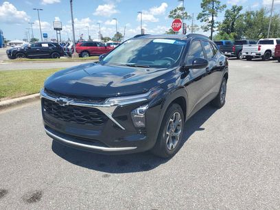 Certified 2024 Chevrolet Trax LT w/ Driver Confidence Package