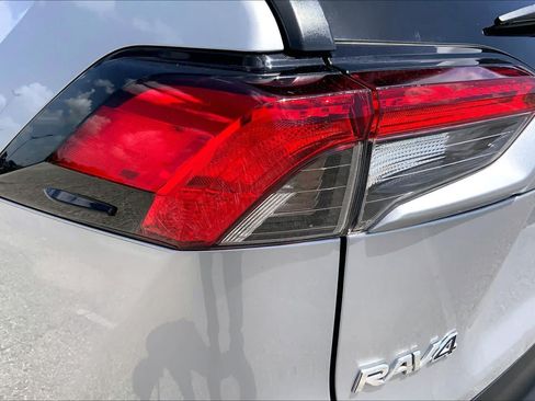 Used 2025 Toyota RAV4 LE FWD image 28