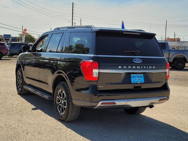 Certified 2024 Ford Expedition XLT RWD image 5