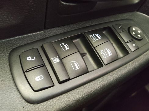 Used 2016 RAM 1500 Express AWD/4WD image 27