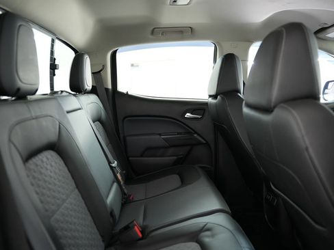 Used 2017 Chevrolet Colorado Z71 image 39