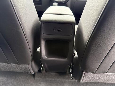 New 2026 Chevrolet Trax LT w/ LT Convenience Package FWD image 8