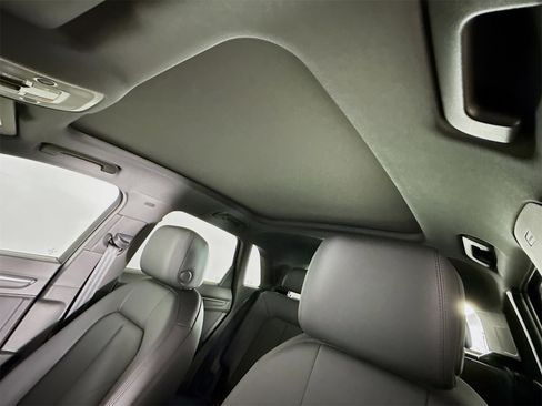 New 2025 Audi Q3 2.0T Premium image 21