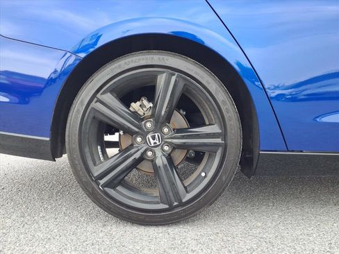 Used 2025 Honda Accord Sport image 25