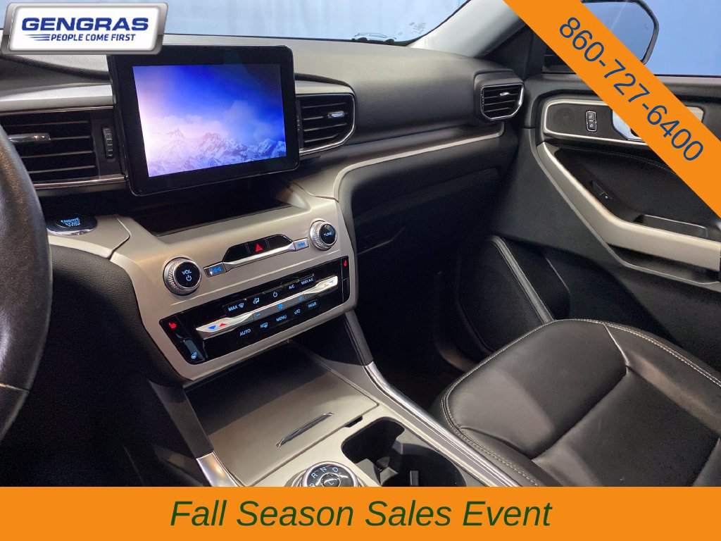 Used 2022 Ford Explorer XLT w/ Equipment Group 202A AWD/4WD image 16