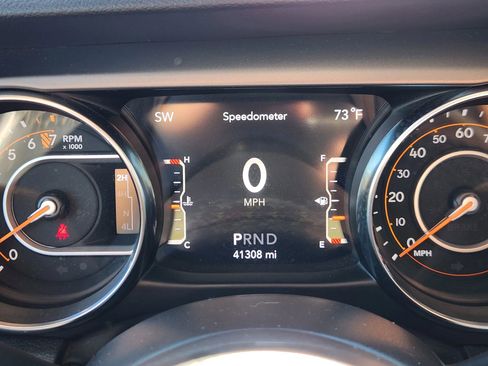 Used 2022 Jeep Wrangler Unlimited Sport image 31