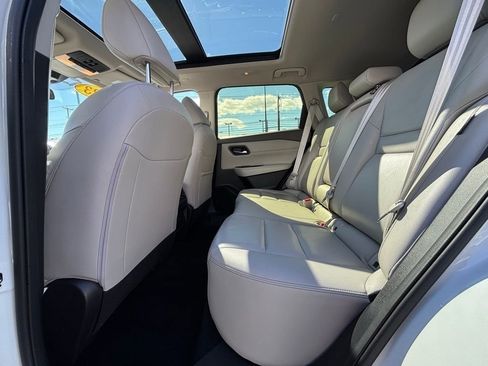 Used 2023 Nissan Rogue SL image 15