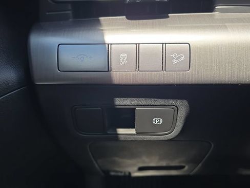 Used 2024 Hyundai Kona SEL FWD image 20