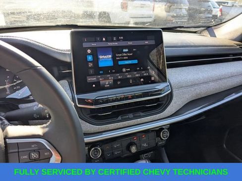 Used 2024 Jeep Compass Latitude image 23