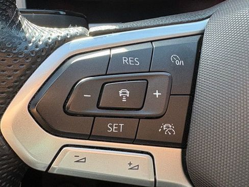Used 2021 Volkswagen Atlas SEL R-Line FWD image 15