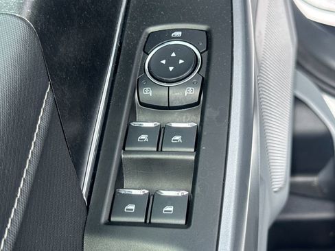 Used 2025 Ford F150 Lightning Flash AWD/4WD image 27
