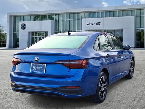 Certified 2022 Volkswagen Jetta Sport image 4