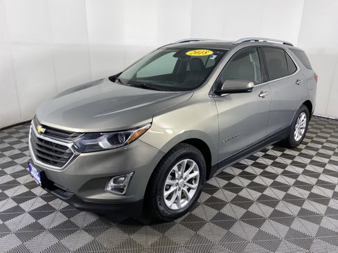 Used 2018 Chevrolet Equinox LT w/ Sun & Infotainment Package FWD image 11