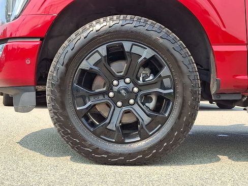 Used 2022 Ford F150 Platinum w/ Equipment Group 701A High AWD/4WD image 9