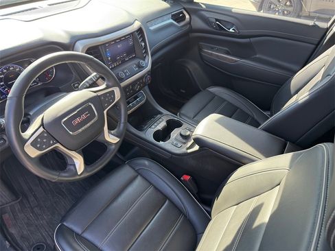 Used 2023 GMC Acadia Denali w/ Denali Ultimate Package image 10