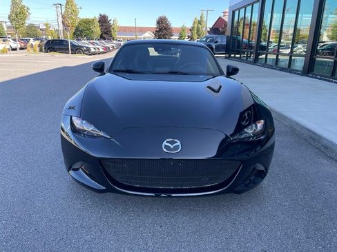 Used 2019 MAZDA MX-5 Miata RF Grand Touring w/ GT-S Package RWD image 2