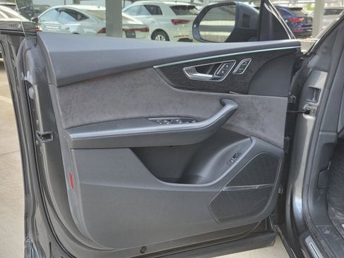 Used 2019 Audi Q8 Prestige image 13