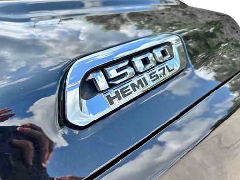 Used 2019 RAM 1500 Limited AWD/4WD image 11