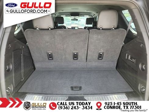 Used 2022 Chevrolet Tahoe Z71 w/ Luxury Package AWD/4WD image 10