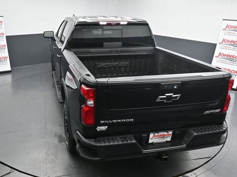 Used 2023 Chevrolet Silverado 1500 ZR2 w/ Technology Package image 26