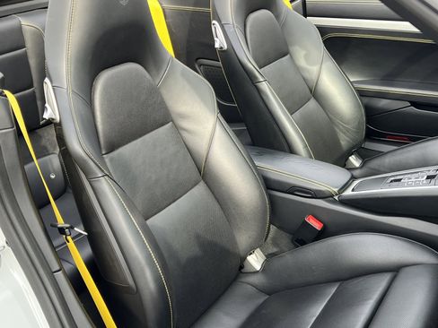 Certified 2019 Porsche 911 Turbo S image 18