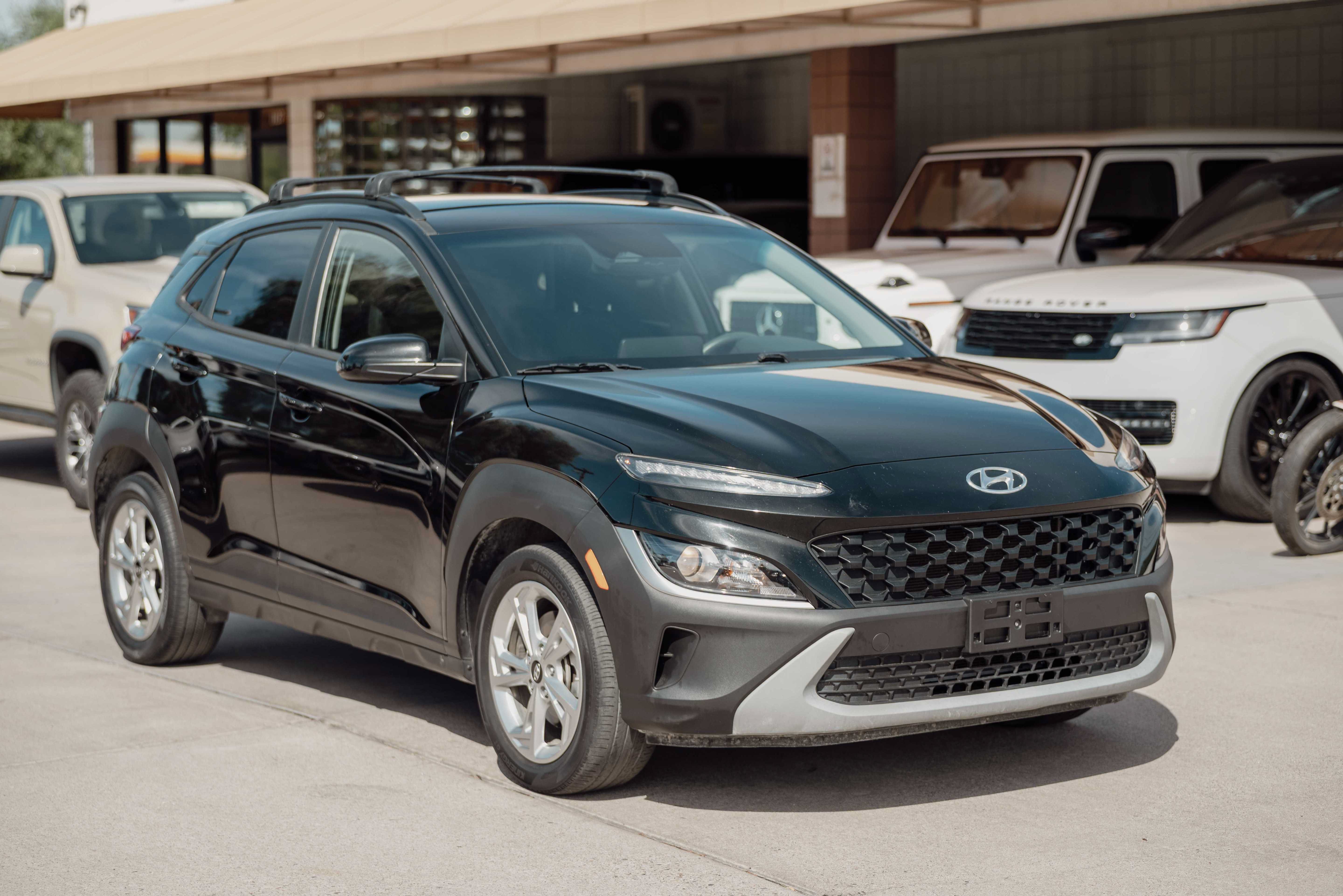 Used 2022 Hyundai Kona SEL AWD/4WD image 2