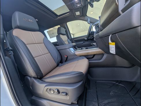 New 2026 Chevrolet Silverado 3500 High Country w/ High Country Premium Package AWD/4WD image 17