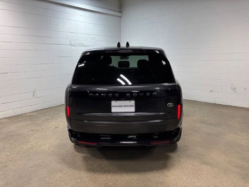 Used 2023 Land Rover Range Rover SE image 8