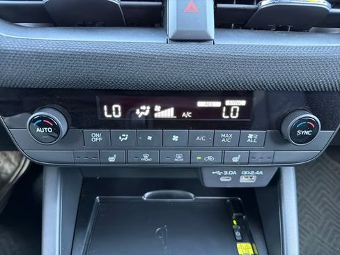 Certified 2026 Subaru Outback Limited XT AWD/4WD image 14