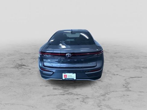 Certified 2023 Toyota Crown Limited image 9