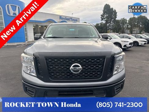 Used 2017 Nissan Titan S image 2
